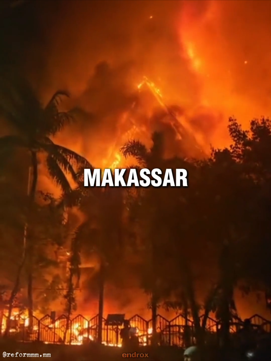 streak for today🔥 demo di beberapa daerah semalam, stay safe jangan merusak fasum karna itu akan merugikan kalian sendiri. #demo #indonesia #makassar #dpr  #brimob 