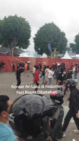 Acara konser Ari Laso di Kebumen Fest resmi dibatalkan, karena situasi tidak kondusif. #Kebumenfest #kebumen 