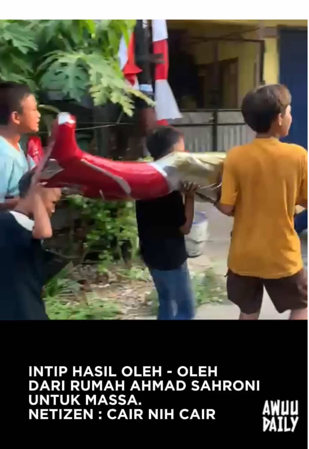 Dari rakyat kembali ke rakyat ya konsepnya…? #ahmadsahroni #sahroni #dprri #dpr #viral    