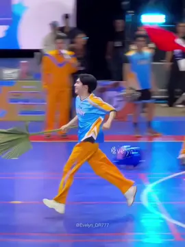 run juju run! 😆 his jersey 88 Who am I 🤏 #jj_rcp #DMDSPORTDAY2025 
