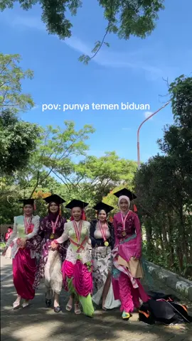 siap bagoyang #wisudatelkomuniversity #fashionstudent  