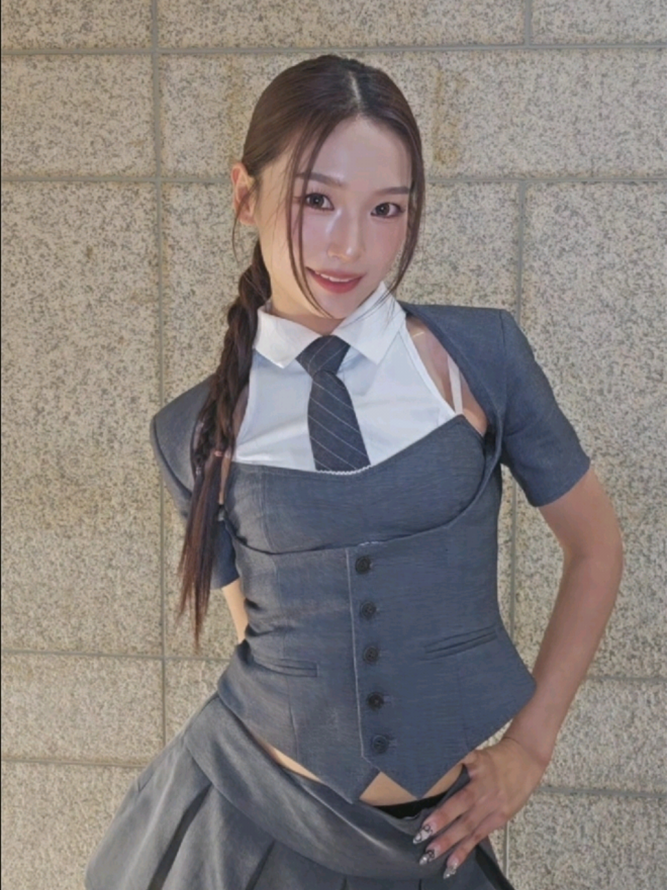 I'll let your body decide if this is good enough for you⚡️ #SECRET_NUMBER #시크릿넘버  #Ebin #에빈 #folded 