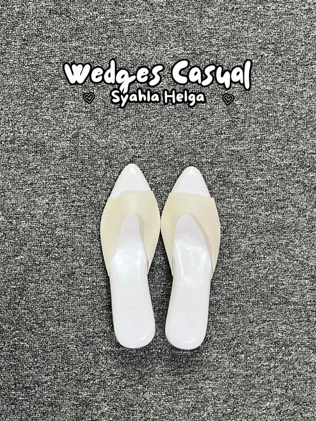 simpel tapi standout? emang bisa?! 🤔 #wedgeswanita #rekomendasi #mustbuy #haultok #whiteshoes 