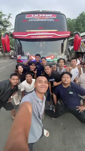 Anyer jossjisss @Hawin Mardha  #bpwtourofficial #anyer #busmania #busmaniacommunity #defatranssulthan  