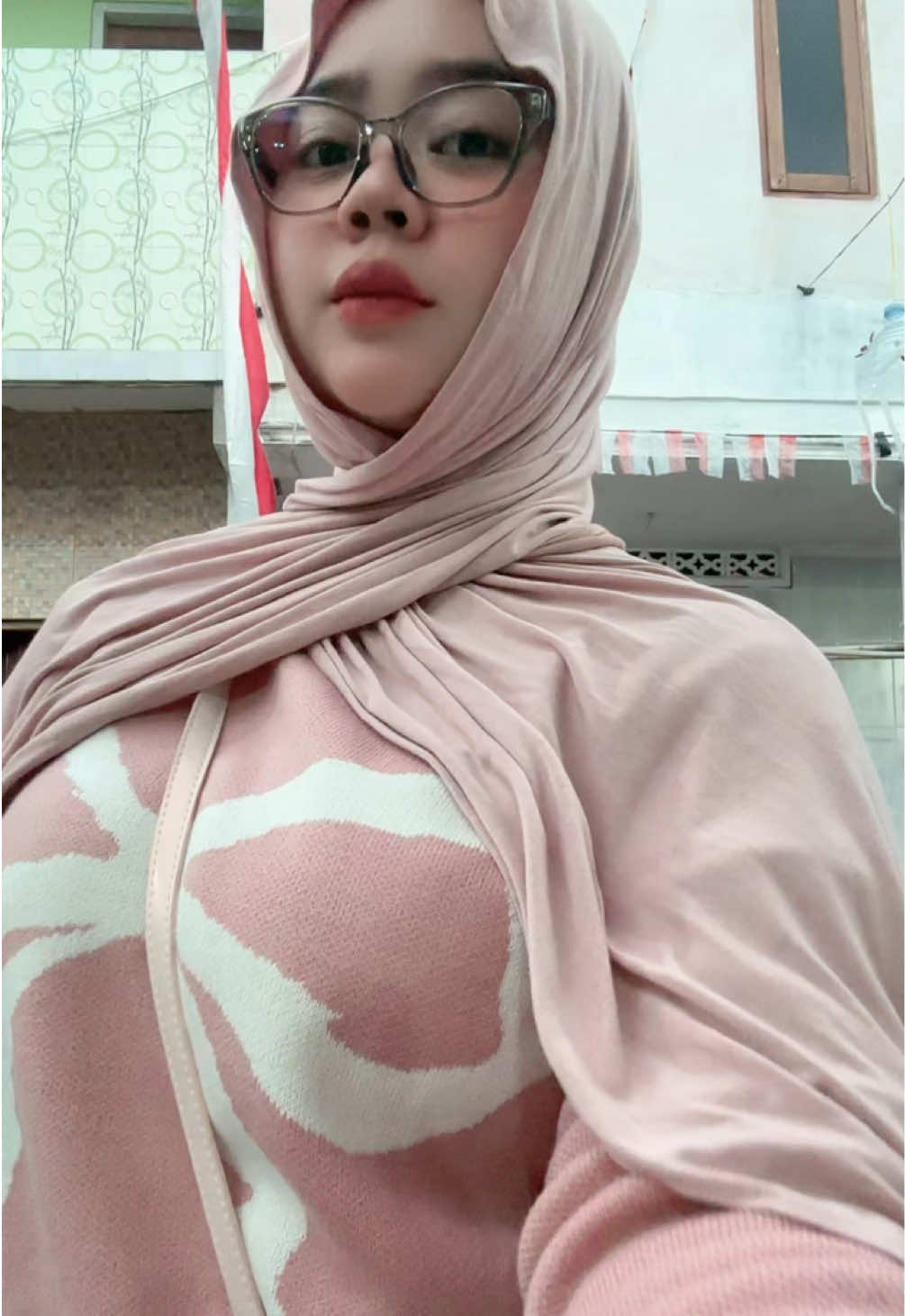 pinkyy🙆‍♀️🩷#outfitinspo#outfitideas 