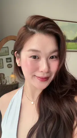 ✨💙 nó mịn tưng mà nâng tone siêu okela luôn á cả nhà. Nền mướt, trong veo, giữ tone lâu. #nguyetbusine #florasis #kemlotchongnang 