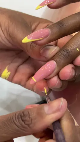 #lareinenairobi #RNGplaza6thfloor #trendingvideo #nailinspo #frenchielovers 