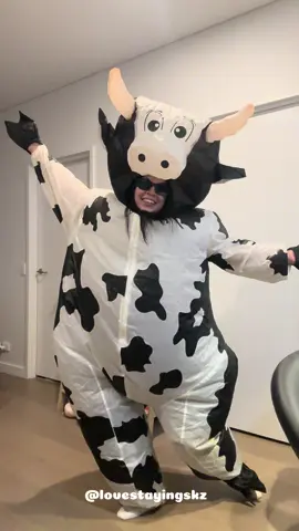 HIP HIP? MOO-RAY!!!! 🐮 The SKZ Cow making her own comeback again this year with CEREMONY! I really hope this makes your day. I had so much fun recording this (in one take) 🤣🤍🕺 #StrayKids #스트레이키즈 #KARMA #CEREMONY #StrayKidsComeback @Stray Kids 