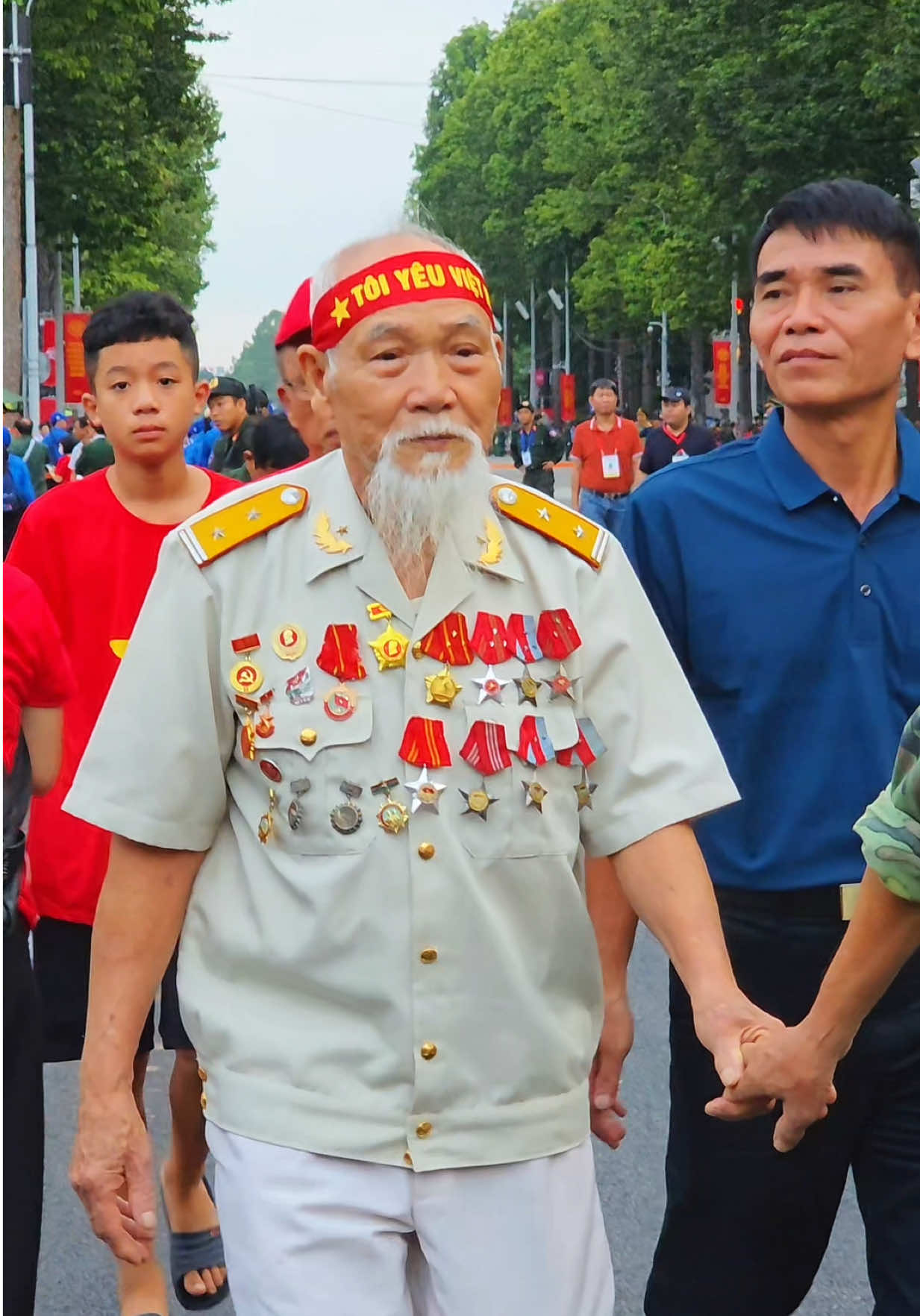 Các bác cựu chiến binh chờ xem Tổng duyệt #80NamTuHao #TuHaoVietNam #A80 