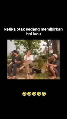 Happy Weekend 😊😊... Semoga Terhibur 🤭🤭🤭 #pejuangnafkahkluarga🥰😘💪 #salamanakrantau🙏🙏🕊️🇮🇩🇲🇾 #ceritaindahkita🥰🥰 #allahselalubersamamu❤😇🥰😘 #maritertawabersama😀😀😀😂 