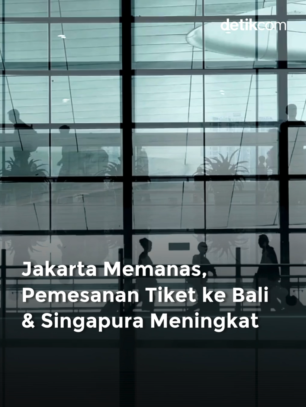 Kondisi Jakarta memanas imbas aksi massa sejak Kamis (28/8), dan puncaknya hari Jumat (29/8) kemarin. Aksi massa meluas ke sejumlah wilayah di Jakarta. Aksi massa yang berjalan sejak siang itu berubah menjadi kericuhan di malam hari. Saking ricuhnya beberapa fasilitas umum dibakar massa. Di tengah panasnya kondisi Jakarta, pengusaha travel mencatat kenaikan pemesanan perjalanan ke luar Jakarta untuk akhir pekan ini. Ketua Umum Asosiasi Travel Agent Indonesia (Astindo) Pauline Suharno mengatakan secara dadakan beberapa penerbangan penuh akhir pekan ini. 