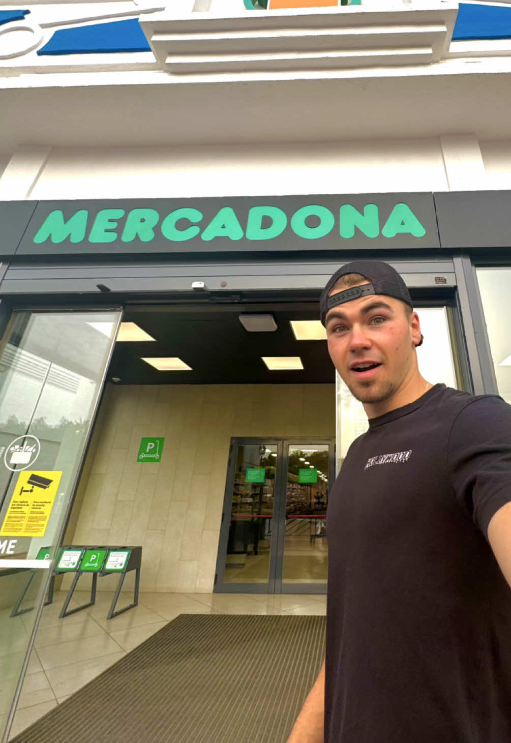 Är du på Mercadona, testa nypressad apelsinjuice 🍊 #mercadona 