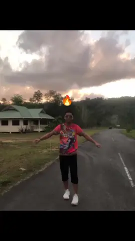 kita terbang 🪽🪽#run#fyp  #pejabatperhutanan #sunset 