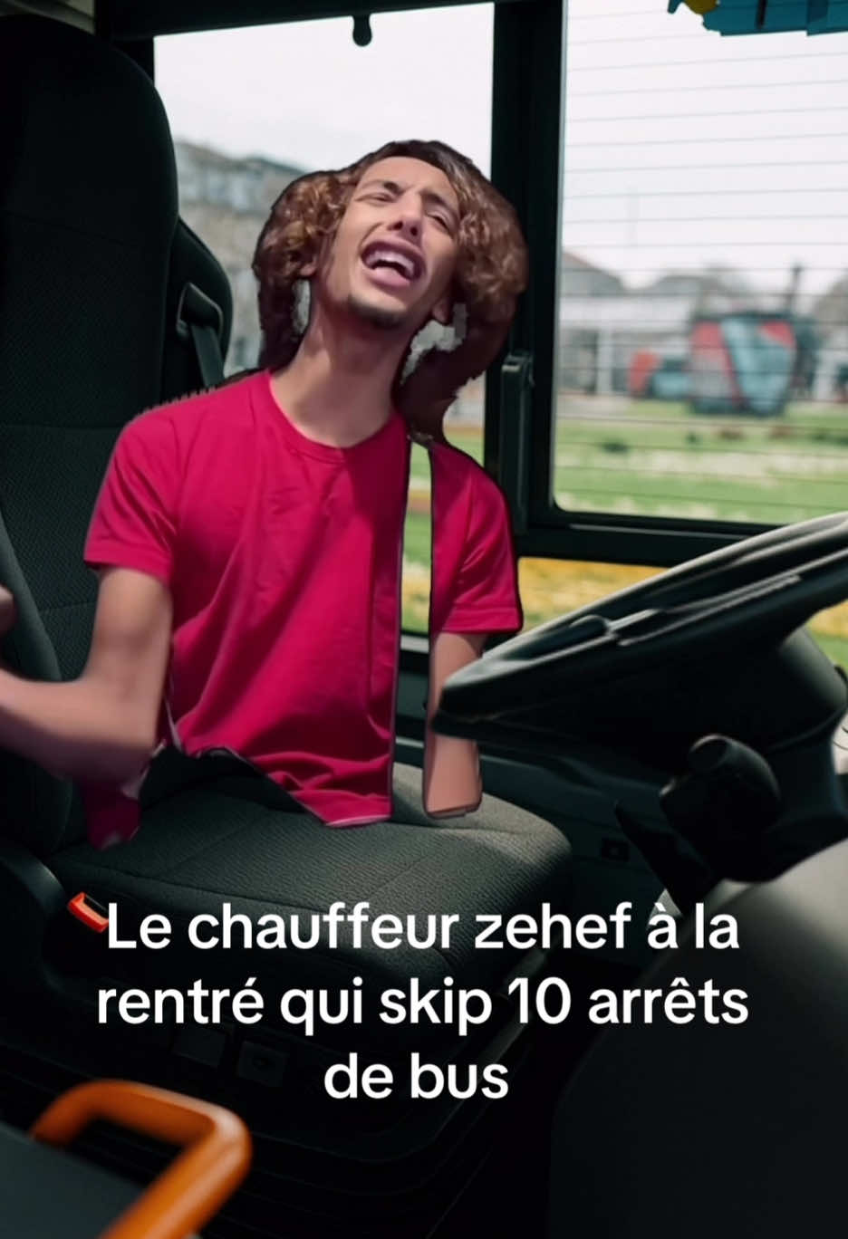 Le chauffeur zehef à la rentré qui skip 10 arrêts de bus 🚌💨 #moumlame #humour #viral #pourtoi 