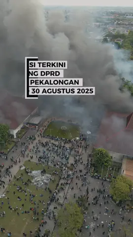 Aksi Demo Kantor DPRD Kota Pekalongan terkini #demo #dprd #kotapekalongan 