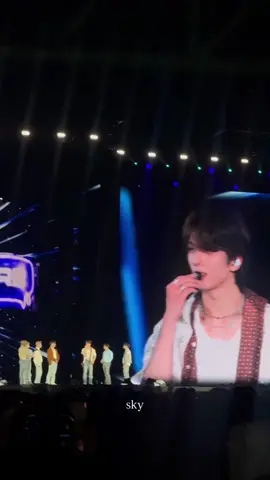 #jisung singing fix you by coldplay 