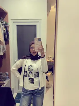 love this shirt 🩷🩷🩷