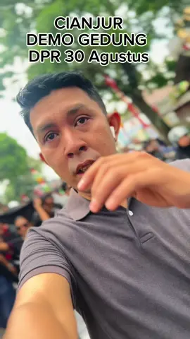 Aku saat turun langsung ke lapangan hati aku langsung😭😭😭😭 melihat jeritan hati seorang rakyat Indonesia #viraltiktok #videoviral #cianjurselatan 