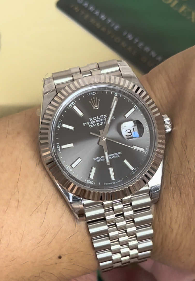 #luxury #watch #luxurycar #luxurybag 