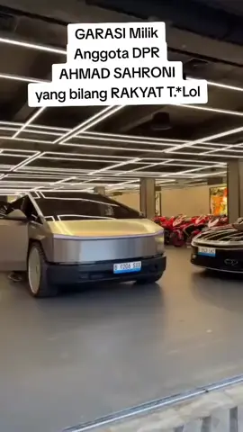 berita terbaru terupdate hari ini inilah koleksi Ahmad Sahroni Anggota DPR yang bikin geleng-geleng kepala!!!