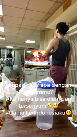 Merah terlalu berani untuk melambangkan HUKUM yang lemah, Putih terlalu suci untuk melambangkan POLITIK yang kotor. Maka hitam adalah warna yang cocok untuk menggambarkan NEGARA kita yang gelap dan tengkorak adalah logo yang sempurna untuk melambangkan Hukum yang MATI. #xyzbcafypシ #fyppppppppppppppppppppppp #foryoupage #damaiindonesiaku 