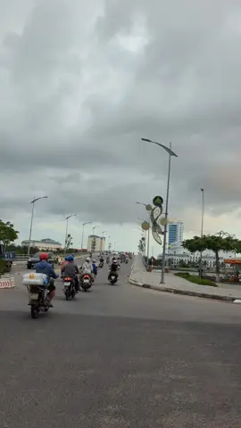 âm u hay có nắng, thì thành phố này vẫn đẹp...