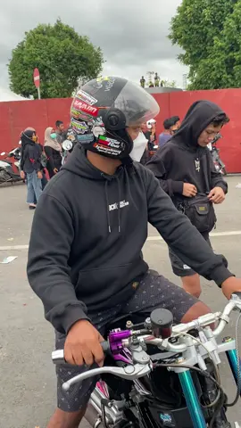 ngapa mbuhh🤣🤣 #demo #demodpr #spekblayer #kebumen24jam 