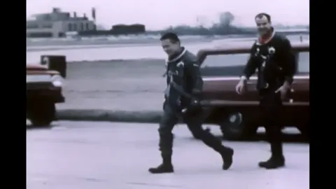 Footage from 1968 when an F-4J Phantom II took it's first flight fresh off the assembly line from the McDonnel Douglas plant.  The crash was attributed to a manufacturing defect that caused jammed controls. Both pilot and radar observer ejected and survived the incident.#rock #anos60708090 #avion #guerra 