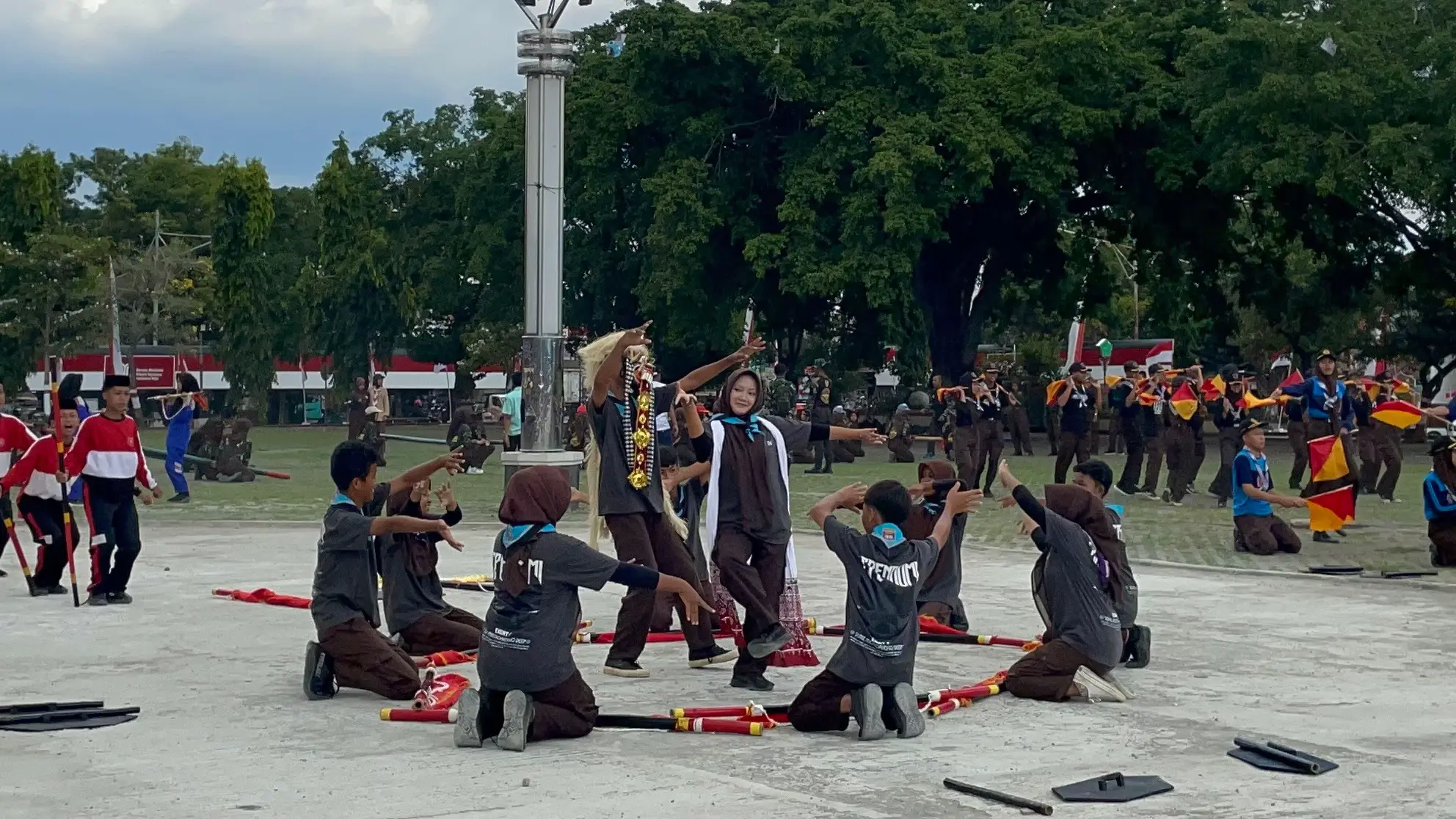 Mode Gladi or Mode Lomba??🔥🔥 #lomba #pramuka #pramukaspendumi #candrabirawasakti #pramukakeren #kolonetongkat #lkpp #lombaketerampilanpenggalang #kwarcabpemalang #upacaraharipramuka #pramukahits 