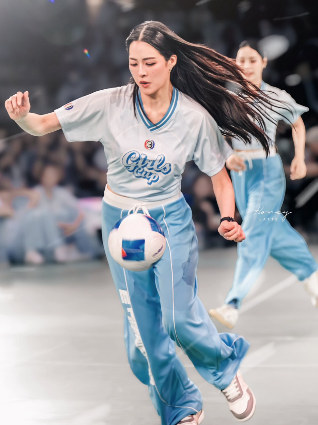 The real MVP lives rent free in my heart 🏆 #CH3GirlsCup2025 #linglingkwong #lingorm #ormkornnaphat 