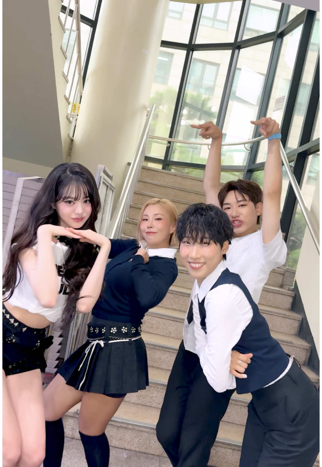 XOXZ with 🤐💤 JAESSBEE 재쓰비 @MMTG 문명특급  #IVE #JANGWONYOUNG  #XOXZ #XOXZchallenge #NewMusic