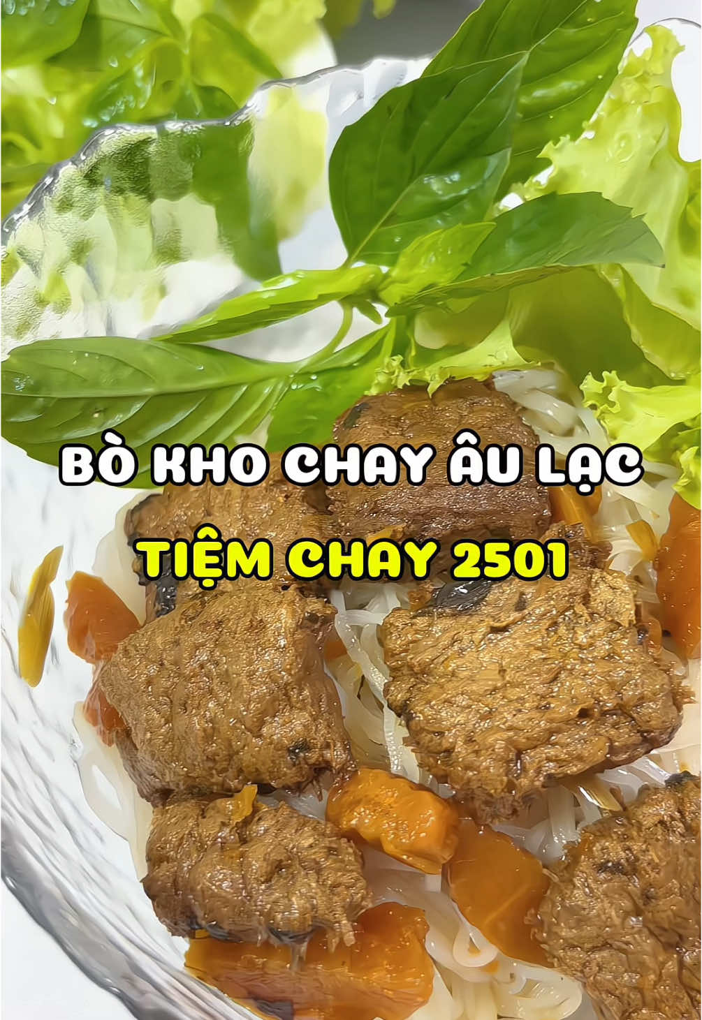 Trả lời @LuvRomania Nhìn vậy thôi chứ đây k phải là bò kho thiệt đâu nha mn…đây là Bò Kho Chay Âu Lạc của Tiệm Chay 2501 nè #m#minhlaanh0410f#foodreviewr#reviewdoanvatu#unboxingb#bokhochayb#bokhochayaulacv#veganfoodt#thucphamchayaulactiemchay2501 