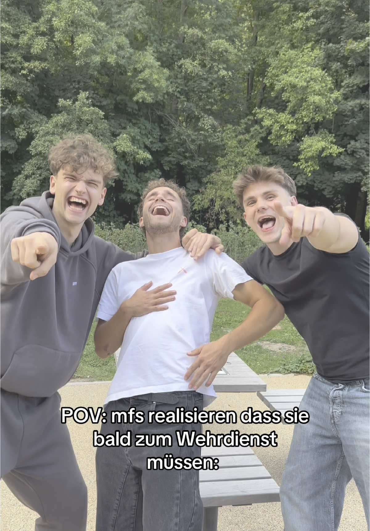 Bitte nicht 😦 @Leo @ImLucasTho @Livyez | #Forrealias #forrealias #mfs #mfswhen #wehrpflicht #krieg #angst #comedy 