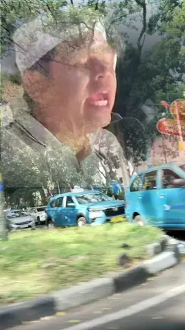 kang dedy mulyadi temui pendemo di balai kota bandung, minta warga agar tidak menyerang gedung sate. #fypage #trending #lewatberanda #kdm