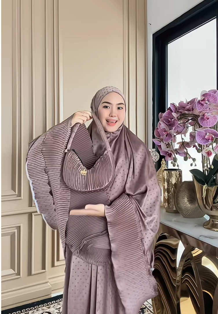 Series Ilmira Brunette jangan sampe ga kebagian, join live sekarangg‼️🫶🏻🤎#mukenapremium #mukenamewah #mukenacantik #xyzbca #mukenaseserahan 