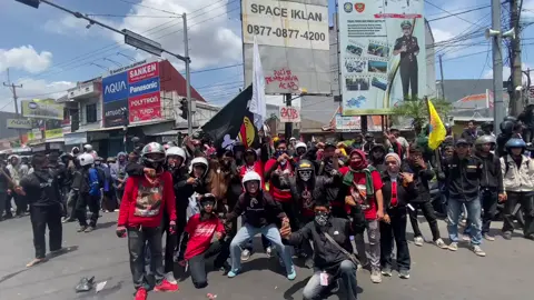 bener kata Abah haji uci turtusi...Banten turun Cirebon turun negara udah acak2 kan.bukti nya nyata sekarang Cirebon pride🏴‍☠️