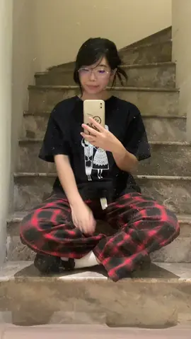 😭