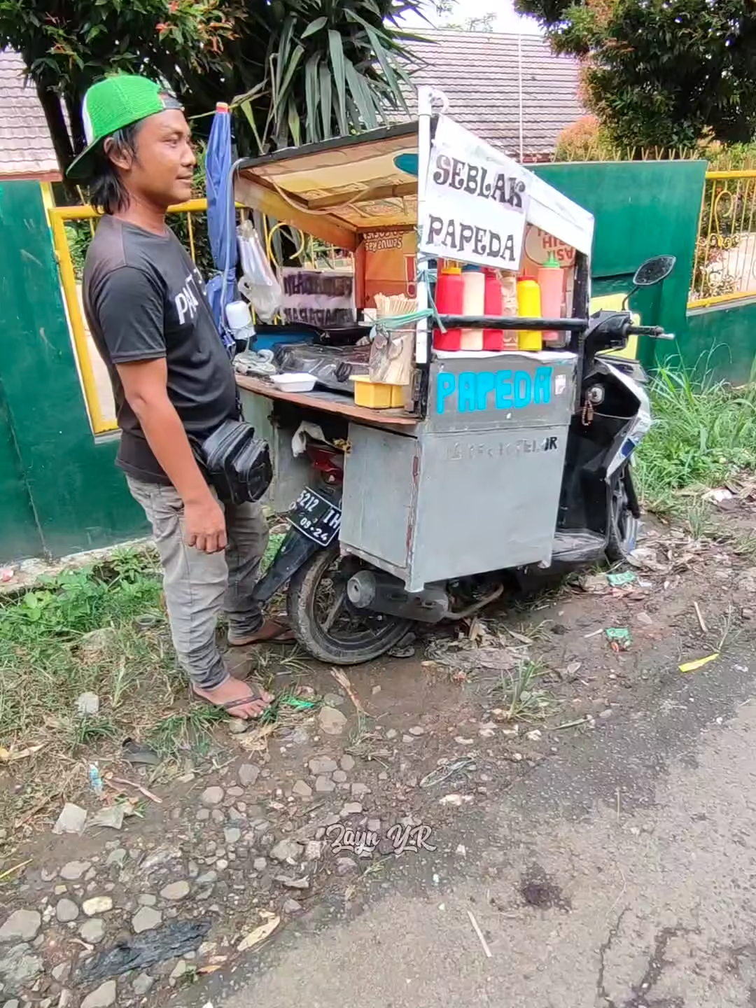 Baru nemu seblak papeda seporsi 8 ribu unik beda dari yang lain