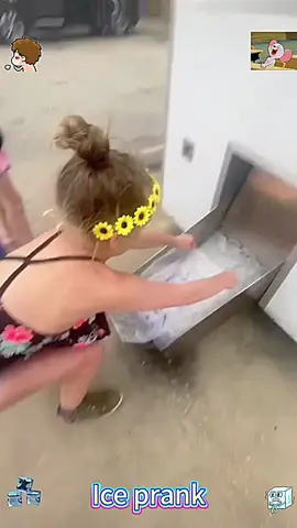 Ice pack 😂🥰🤣#usa #funny #prank #foryou #fypシ #tiktok #haha #funnyvideos 
