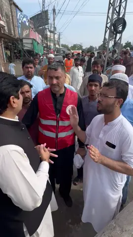 اہلیانِ بڈھنی نے ایم پی اے الحاج اعجاز محمد خان سے گفتگو کرتے ہوئے کہا: 