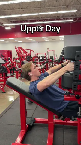 Full Upper Day - Biceps are done on lower #gym #fyp #xyzbca #builtbygarrett 