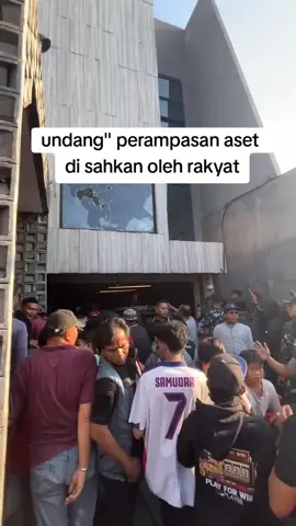 rumah Sahroni 