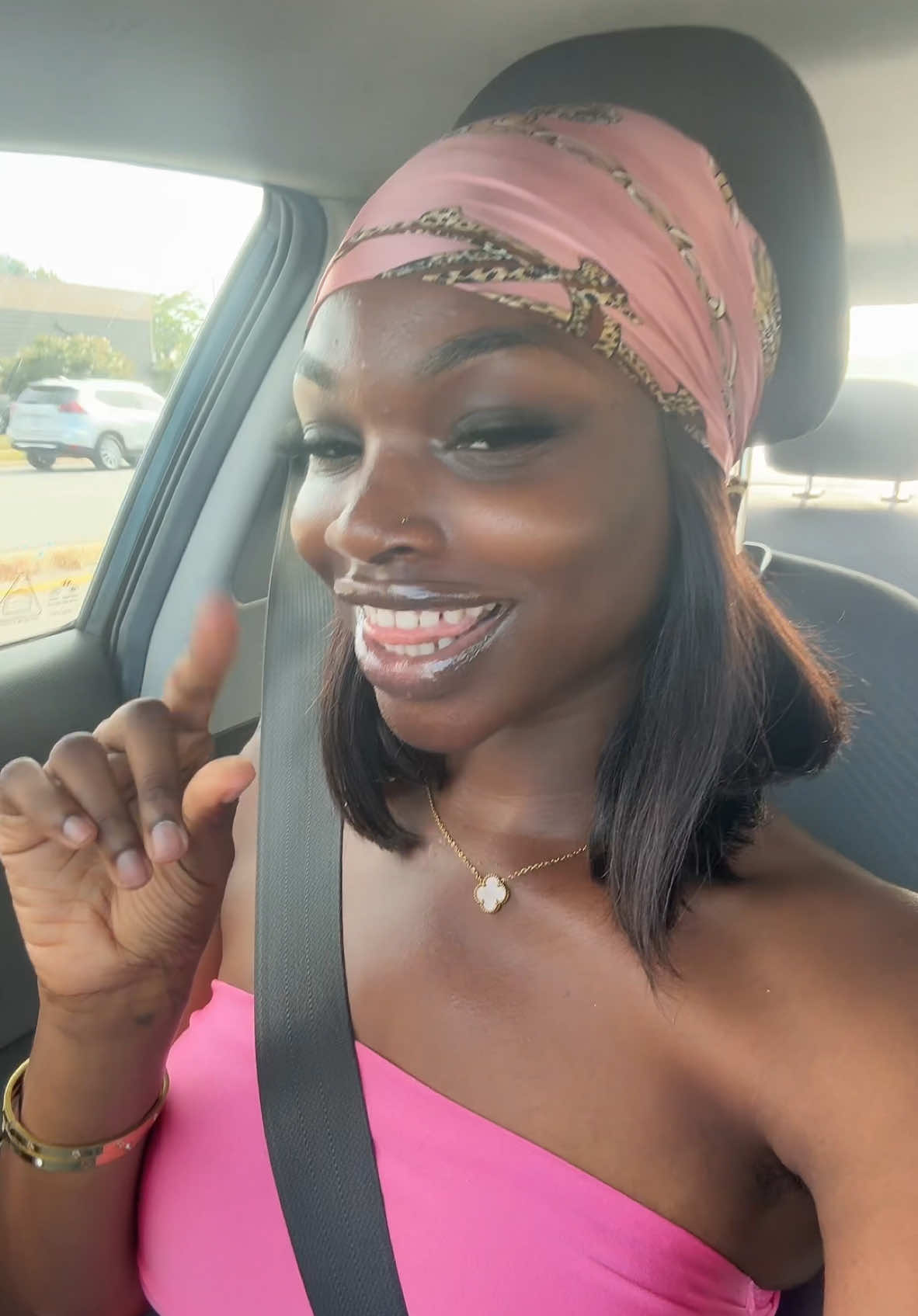 And shoutout to that labubu who exposed the scammers!  #fyp #foryoupage #nicolandria #LoveIsland #contentcreator 