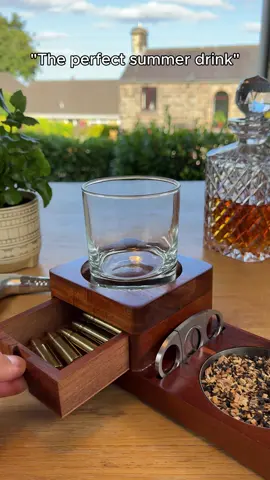 How to make an Smoked Old Fashioned Drink 🥃 #cocktails #drinks #whisky #smoky #smokymoutains 