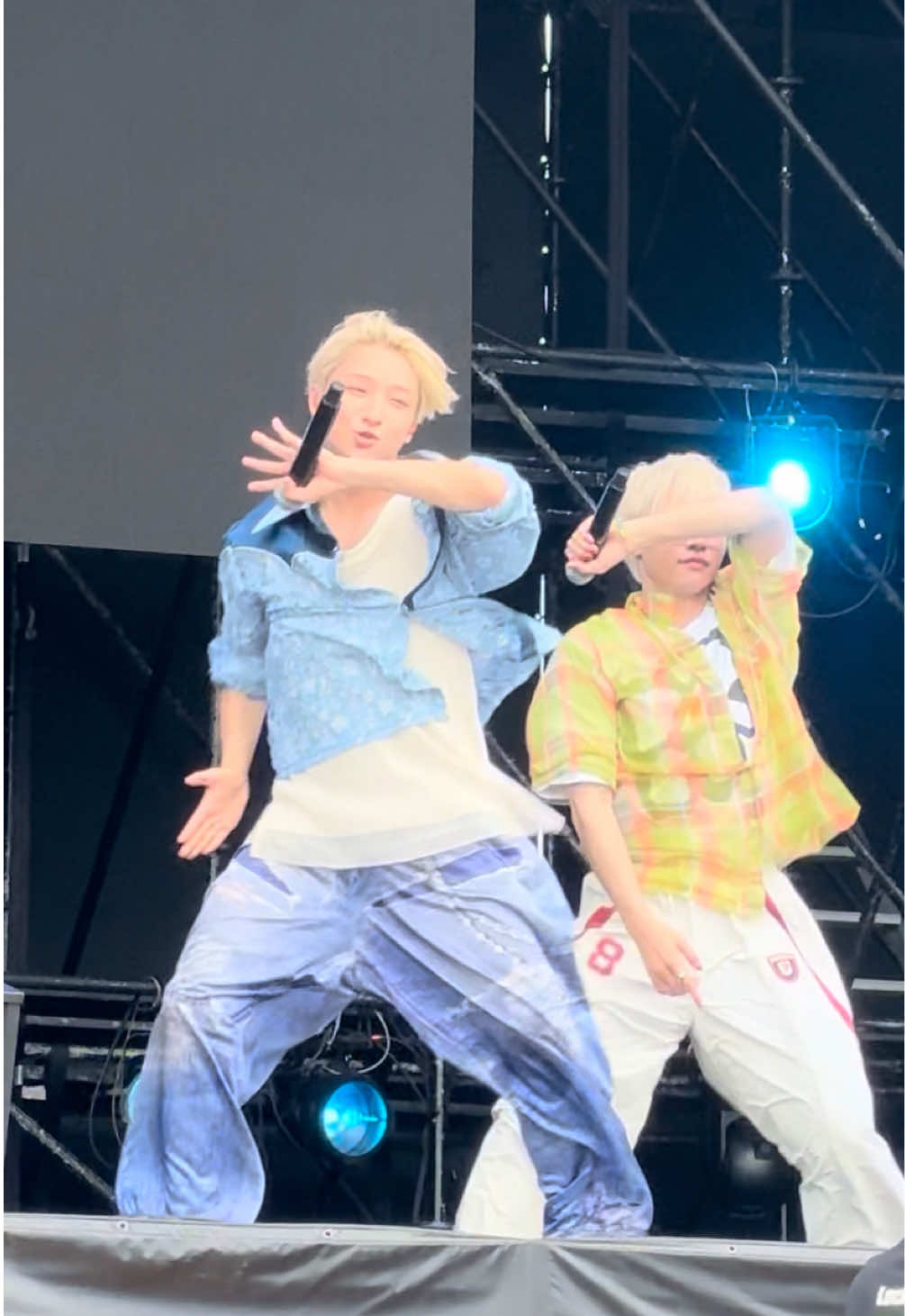 今年の6~8月の一部💭ྀི 夏の思い出をありがとう🧡 #BLUESODA #BUDDiiS @スポイト😋29 