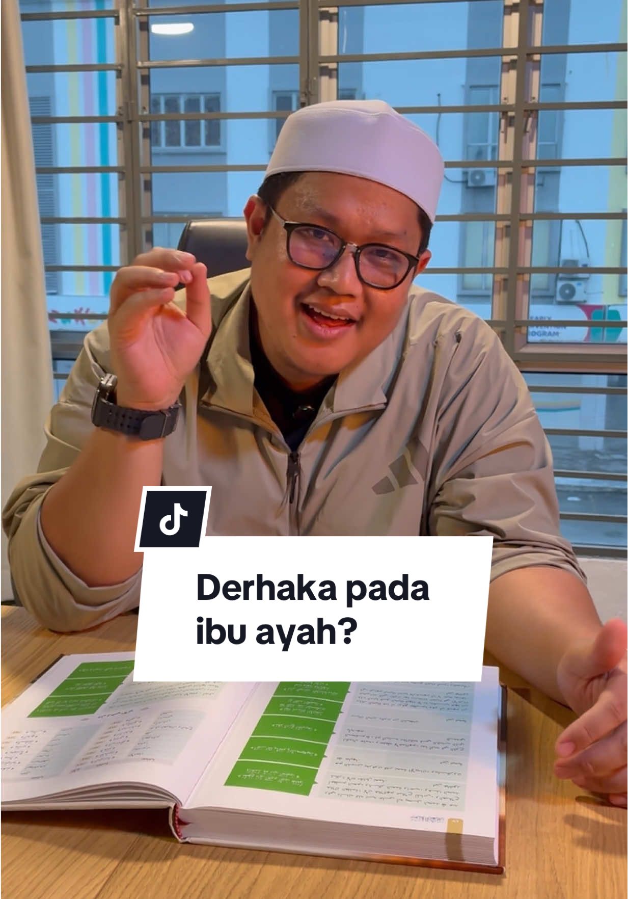 Derhaka kepada ibu ayah dalam perkara maksiat. #kasihibu #dakwah #hukumagama