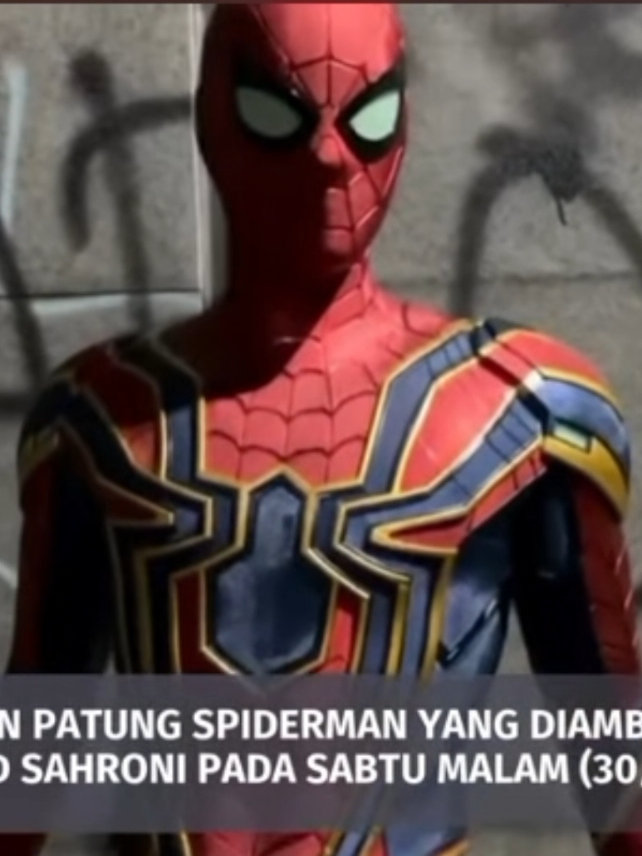 penampakan Patung spiderman milik ahmad sahroni yang diambil para bocil #ahmadsahroni #rumahahmadsahroni #tanjungpriok 