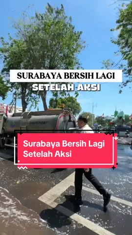 Pemkot Surabaya langsung bergerak cepat membenahi fasilitas umum yang rusak setelah aksi. 🌱 Taman-taman kembali ditata, 🛣️ jalan dan trotoar dibersihkan, 🗑️ sampah-sampah segera diangkut. Semua ini agar warga bisa kembali menggunakan ruang publik dengan nyaman.