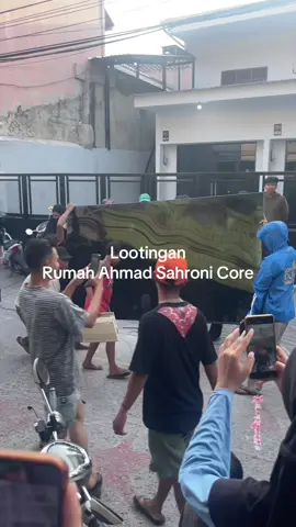 pindahan rumah sahroni dibantu warga ygy #core#rumahahmadsahroni #fyp #fy 