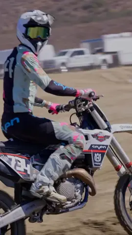 #🎧 #4upage #motocross #freestyle #extreamsport #adrenaline #phakbhen @Azizah Nur 